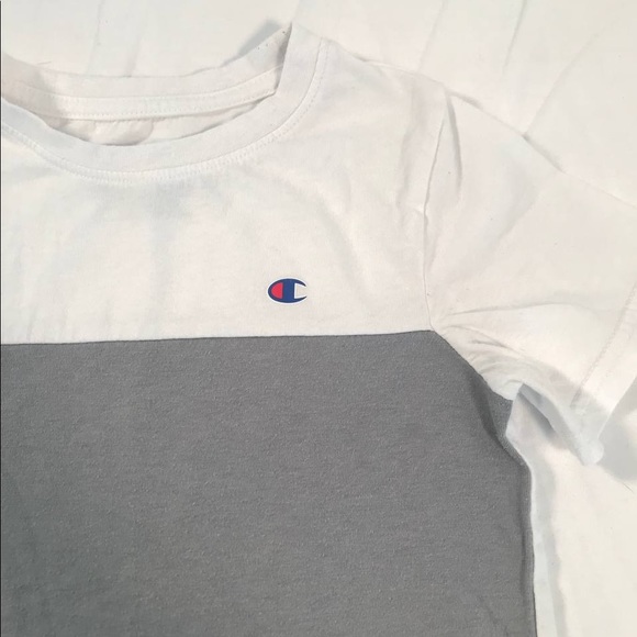 Kids’ Champion Small Logo Colorblock SS T-Shirt Size 5 - Picture 2 of 5